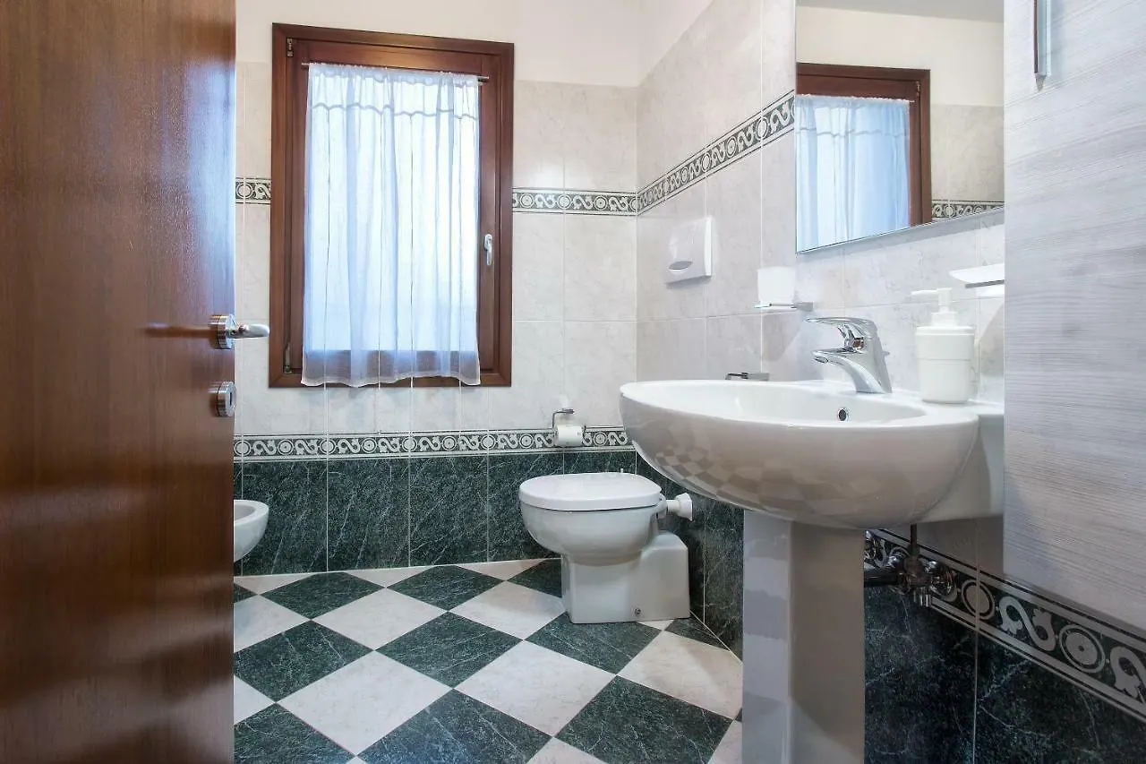 Ca'Lisa Apartment Venice 0*,  Italy