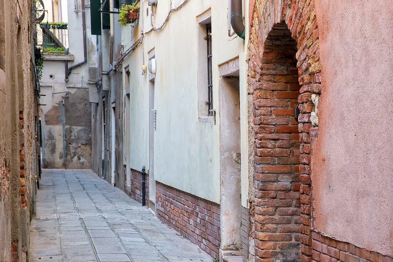 Ca'Lisa Apartment Venice 0*,  Italy
